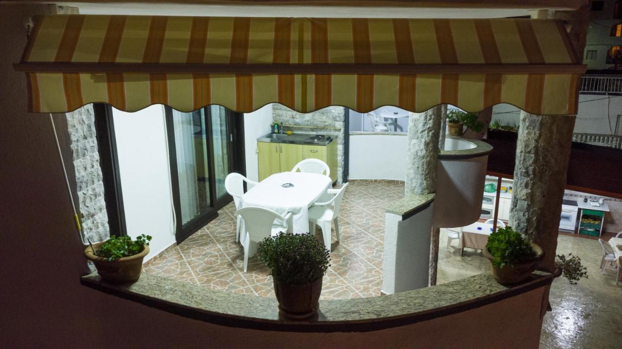 Apartments Ishmi In Center Of Ούλτσιν Δωμάτιο φωτογραφία
