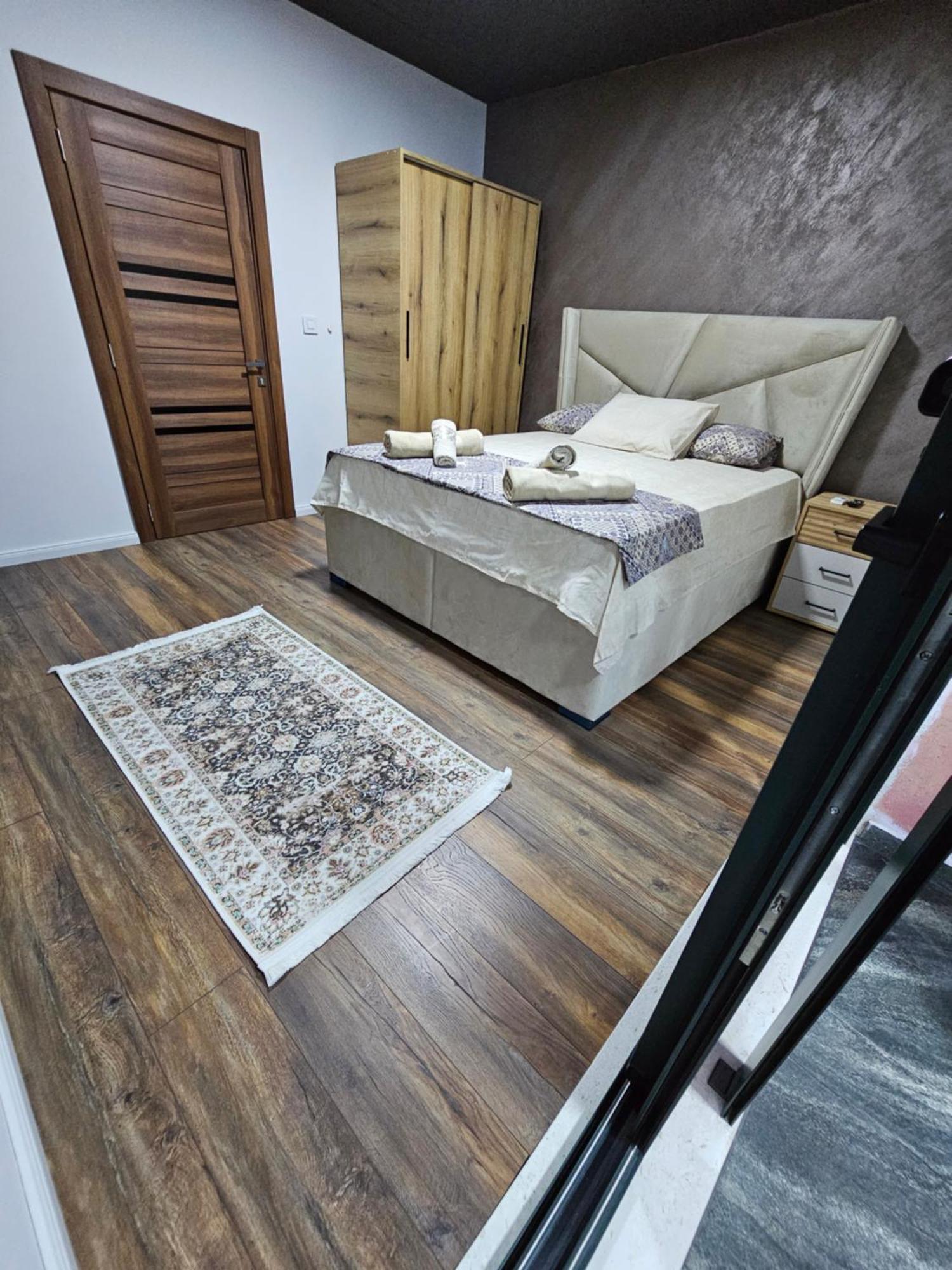 Apartments Ishmi In Center Of Ούλτσιν Εξωτερικό φωτογραφία